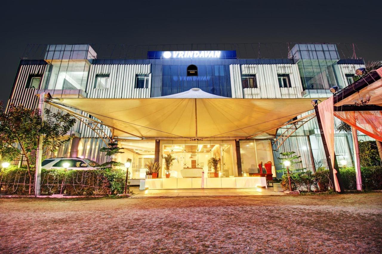 Townhouse Oak 46940 Hotel Vrindavan Sultānpur Eksteriør billede