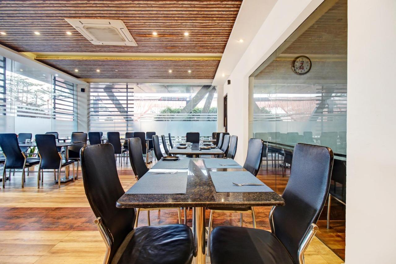 Townhouse Oak 46940 Hotel Vrindavan Sultānpur Eksteriør billede